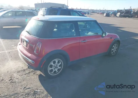 2002 Mini Cooper из США, поврежденный, VIN WMWRC33402TC30136